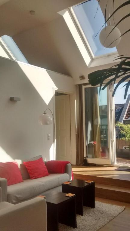 Apartment in Pempelfort - Central room 2